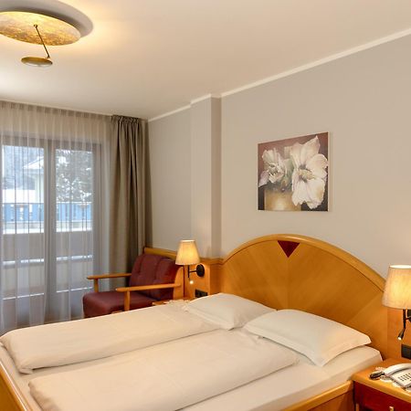 Hotel Goldene Rose Monguelfo-Tesido / Welsberg-Taisten Zewnętrze zdjęcie