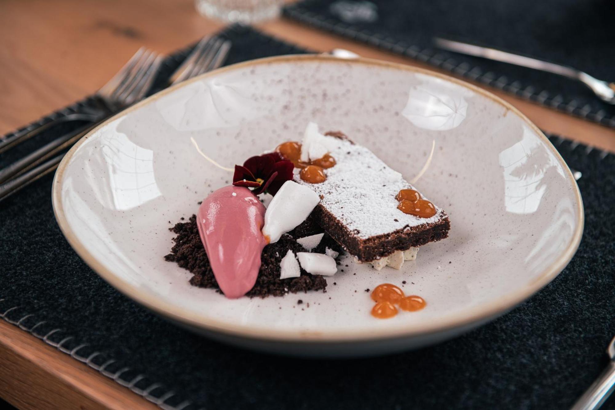Hotel Goldene Rose Monguelfo-Tesido / Welsberg-Taisten Zewnętrze zdjęcie