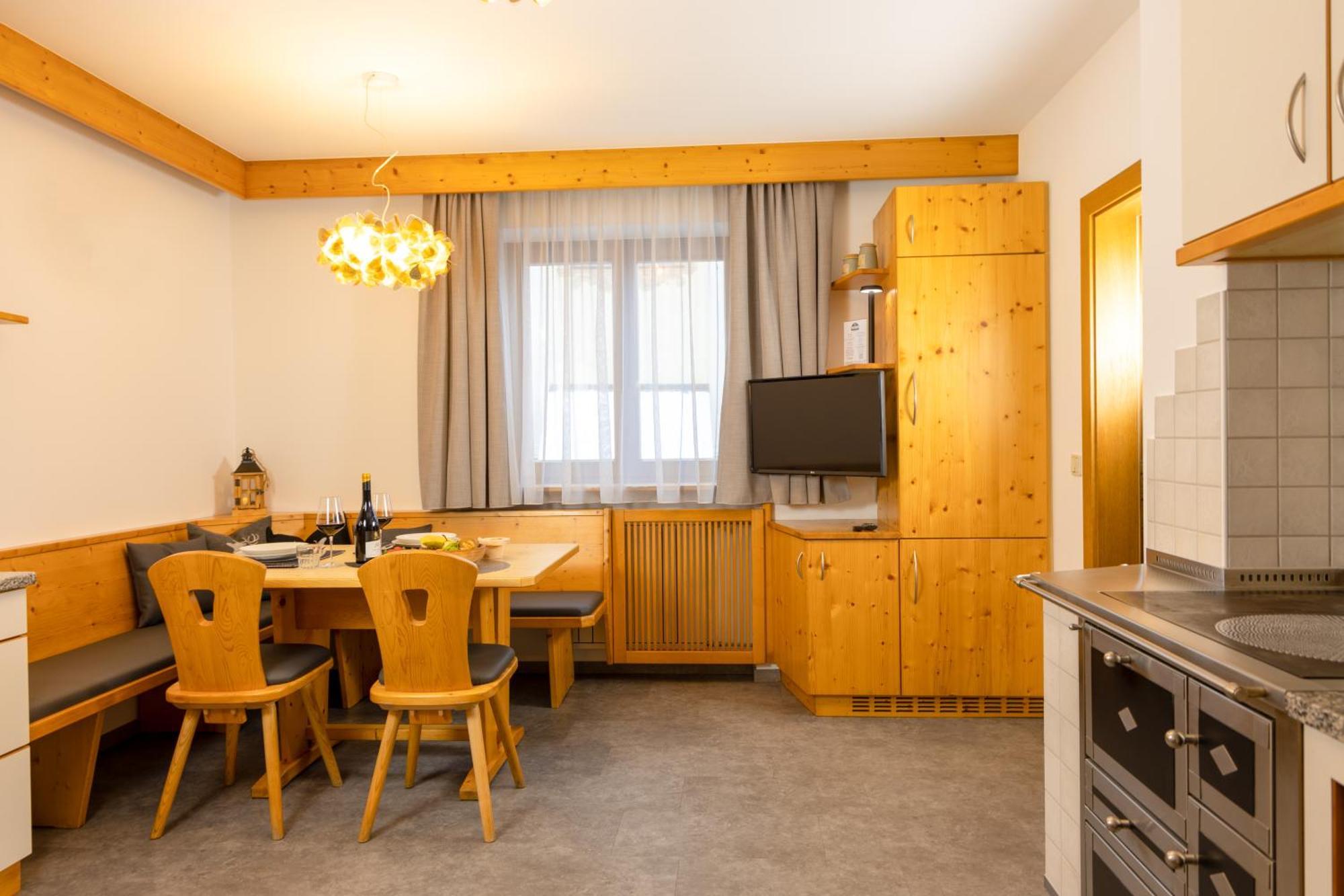 Hotel Goldene Rose Monguelfo-Tesido / Welsberg-Taisten Zewnętrze zdjęcie