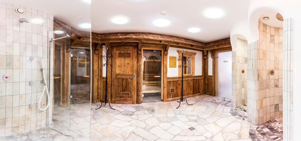 Hotel Goldene Rose Monguelfo-Tesido / Welsberg-Taisten Zewnętrze zdjęcie