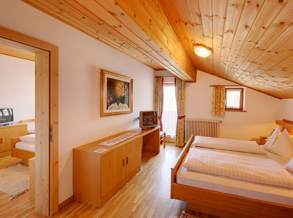 Hotel Goldene Rose Monguelfo-Tesido / Welsberg-Taisten Zewnętrze zdjęcie